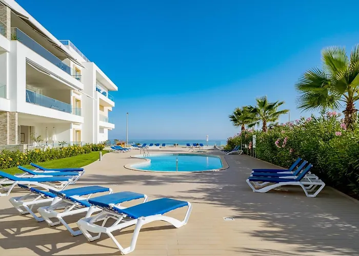Valmar Ocean And Pool View Лагуш